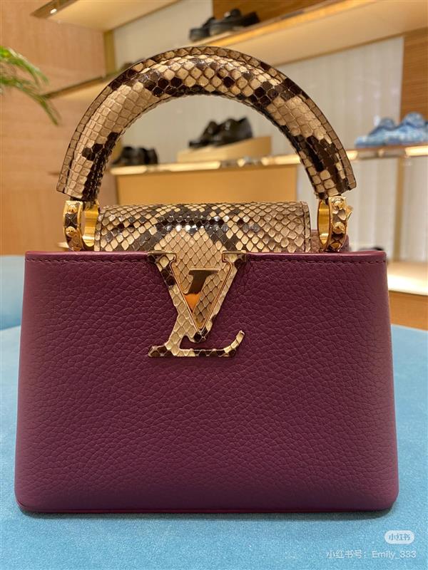 2026120164334415 820